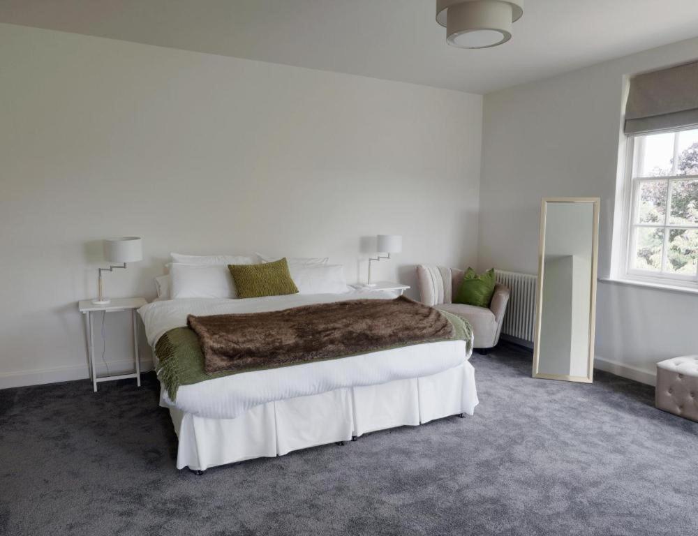 That Amazing Place Bed and Breakfast Harlow Esterno foto