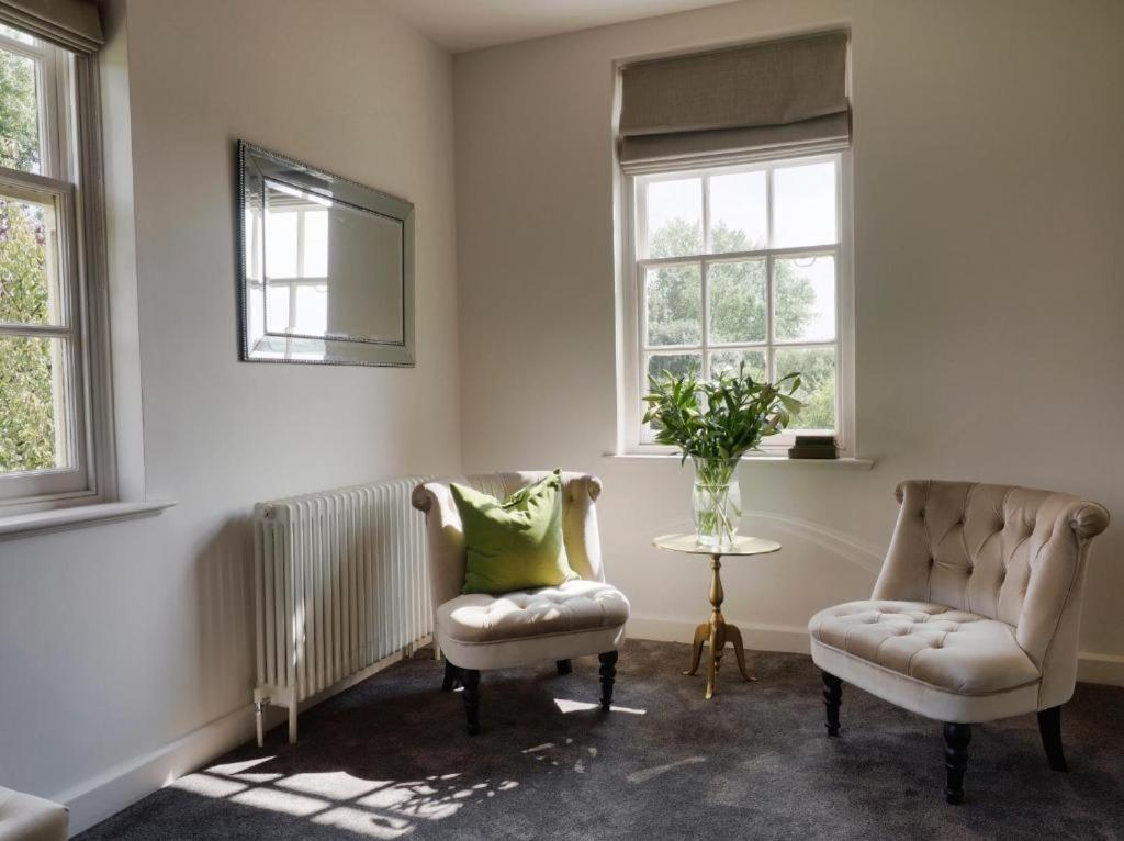 That Amazing Place Bed and Breakfast Harlow Esterno foto